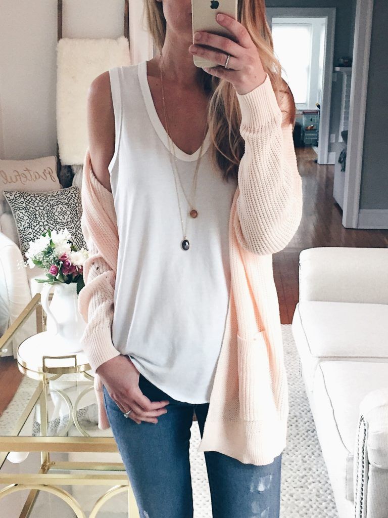 Short Cardigan Outfit Ideas
  for Women