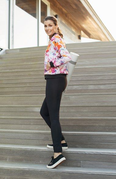 Floral Bomber Jacket Outfit
  Ideas for Women