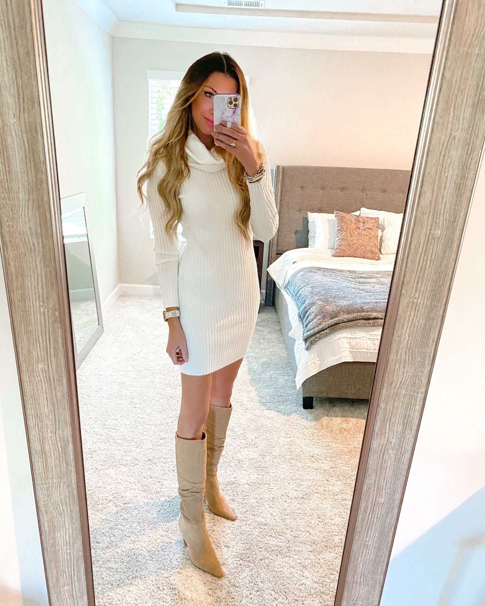 Grey Knee High Boots Outfit
  Ideas for Women