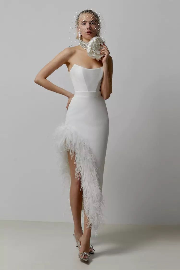 White Feather Dress Outfit
  Ideas