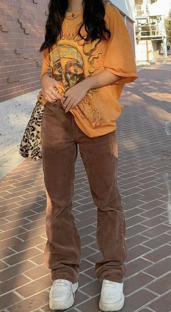 Brown Jeans Outfit Ideas for
  Women