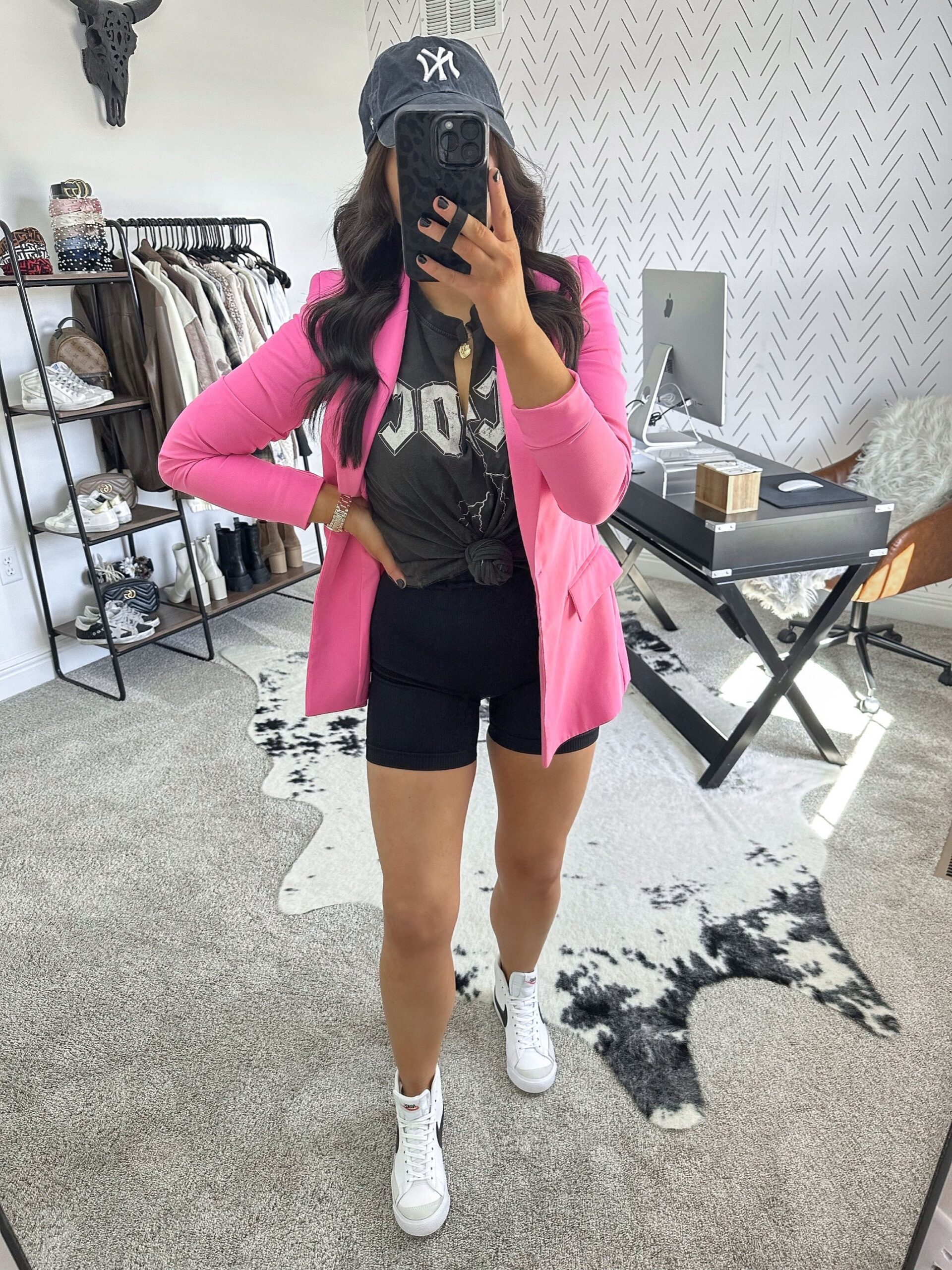 Hot Pink Blazer Outfit Ideas