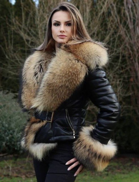 Leather Jacket with Fur Collar
  Outfits for Ladies