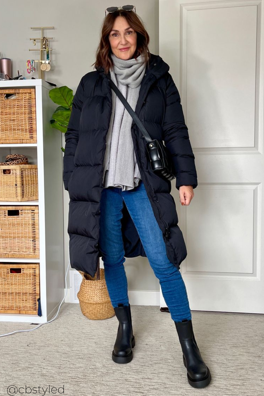 Long Puffer Coat Casual Outfit
  Ideas