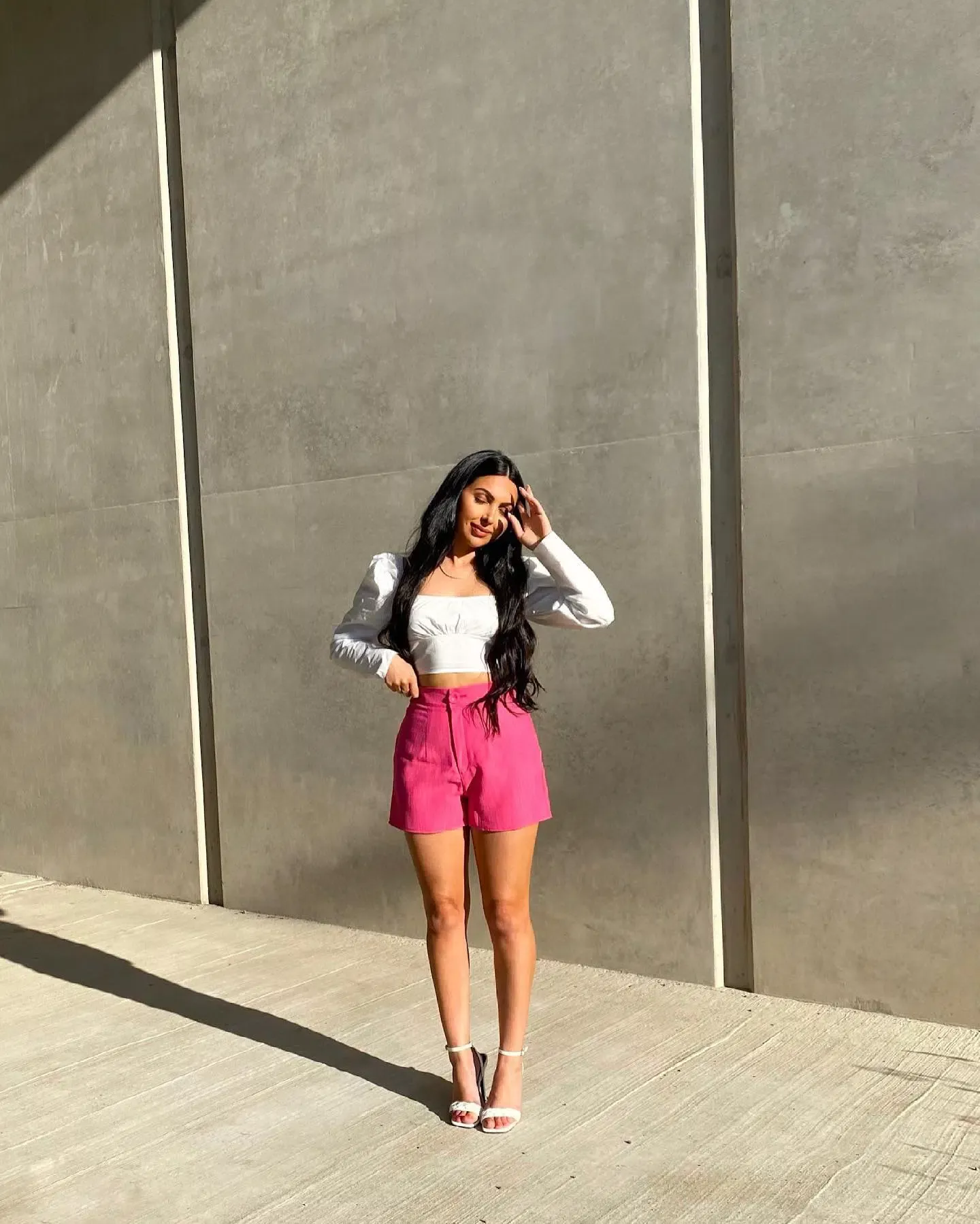 Pink Shorts Outfit Ideas