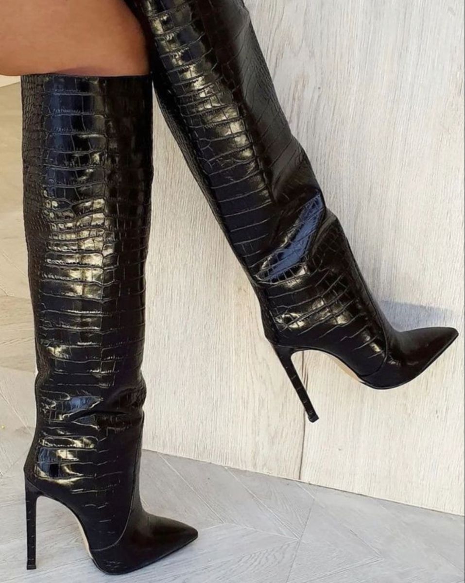 Spiked Boots Outfit Ideas for
  Ladies