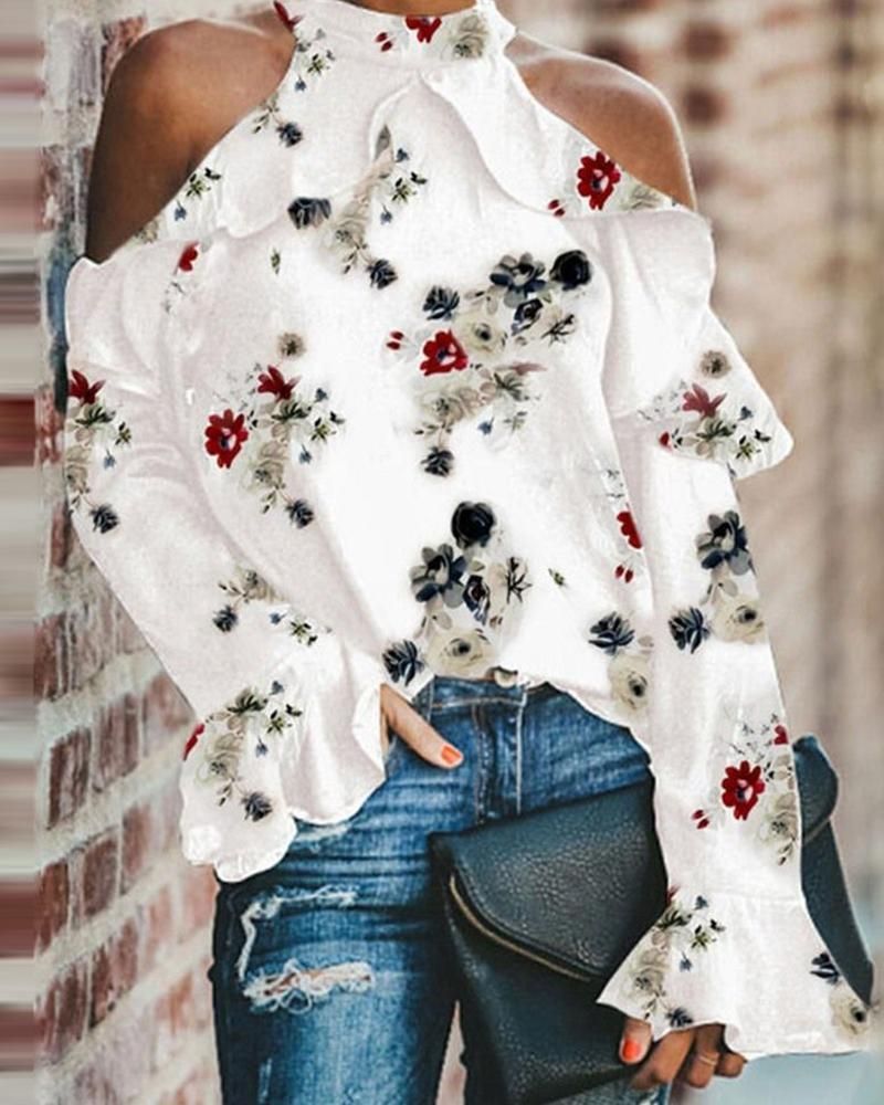 White Cold Shoulder Top Outfit
  Ideas