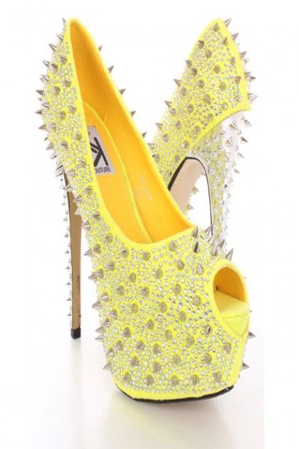Yellow High Heels Outfit Ideas